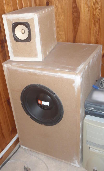 JBL GT-120.2 subwoofer enclosure & Fostex FE-127E wideband enclosure Enceinte close avec haut-parleur JBL GT-120.2