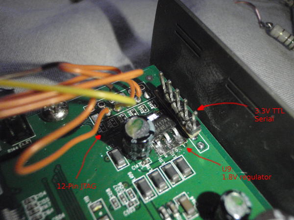 D-Link DWL-G700 AP serial and JTAG connections D-Link DWL-G700 AP : connexions série et JTAG