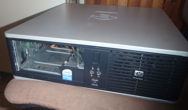 HP Compaq DC5800 front cover HP Compaq DC5800 : Face avant