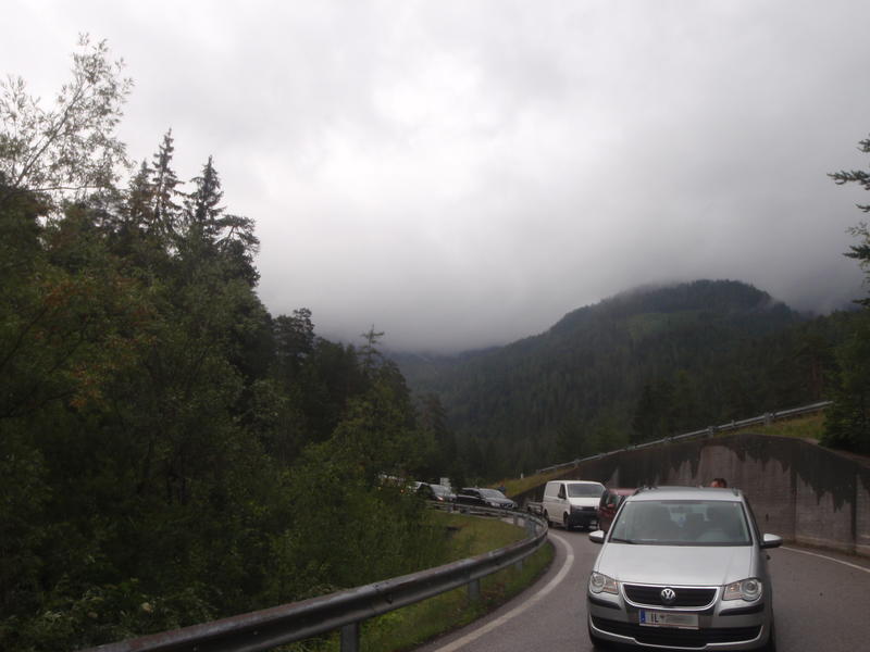 Fernpass road closed due to an accident