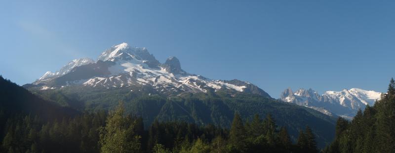 Aiguille verte, les Drus, le Mont-Blanc