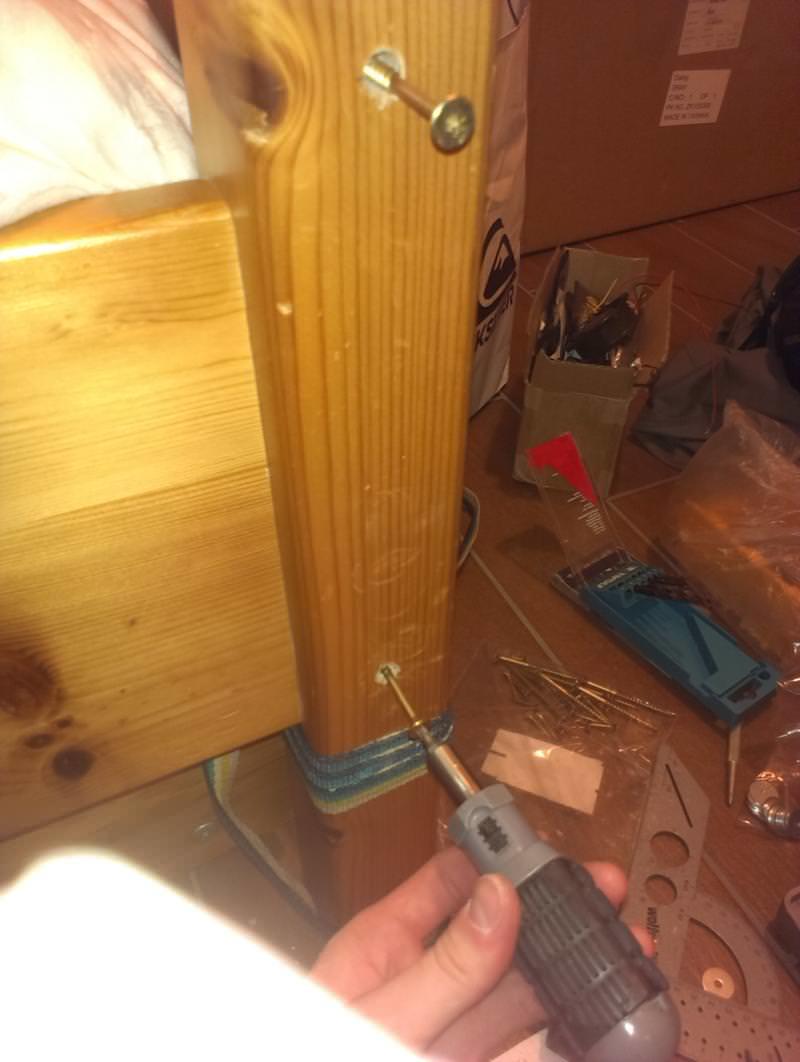 Terrible quality screwdriver to start the job