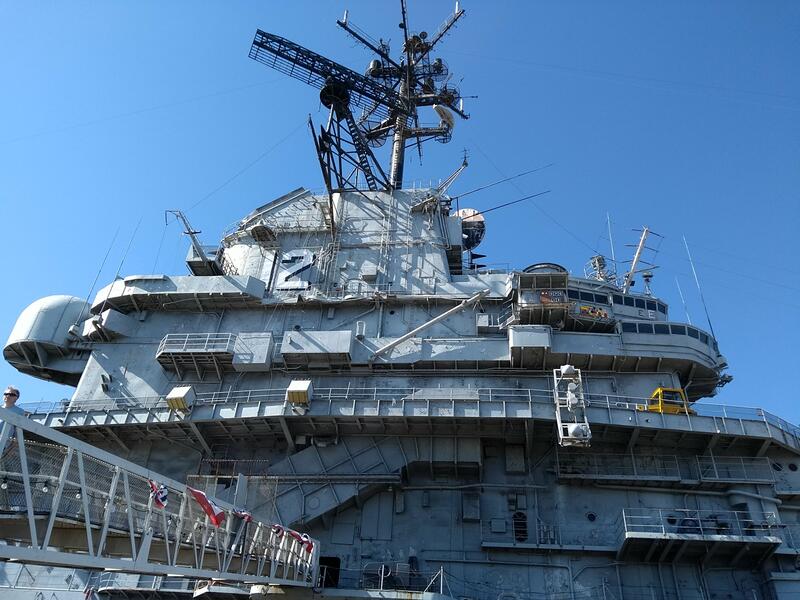 Poste de pilotage de l’USS Hornet